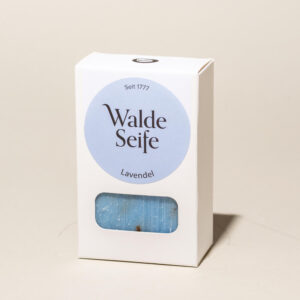 Lavendel Seife mit Lavendelblüten handgeschöpft